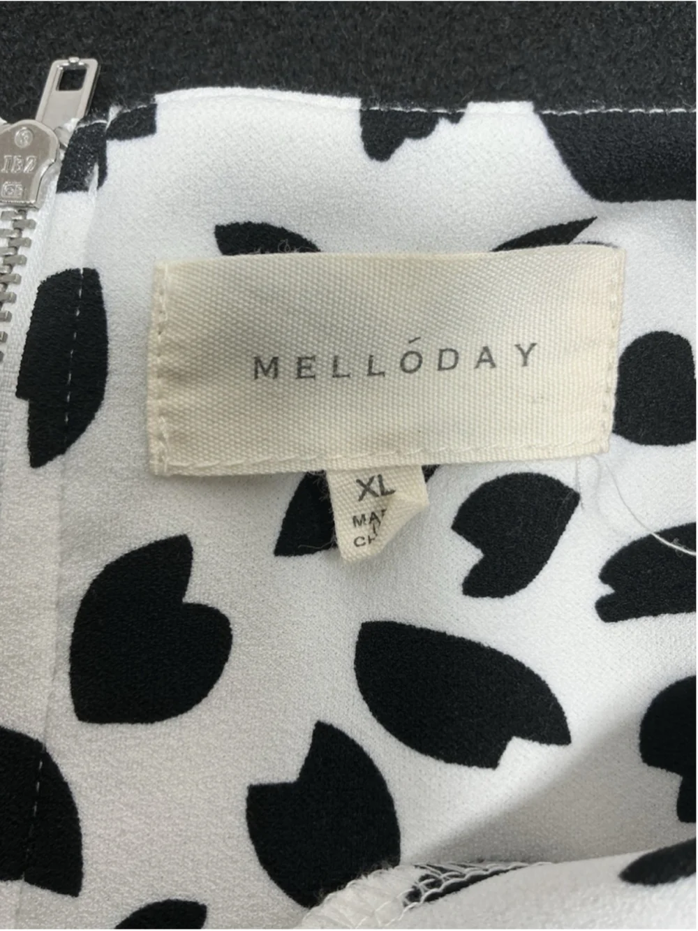 Womans Excellent Melloday 3/4 Puffy Sleeve Blouse XL Black White